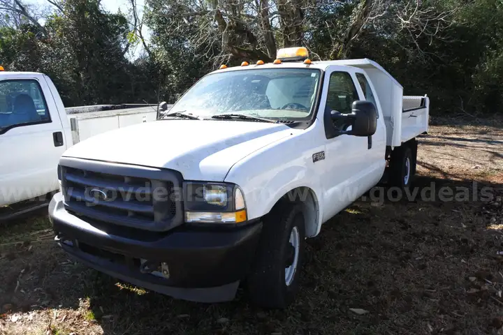 TRUCK, 2003 FORD F-350 (PC# 212547)