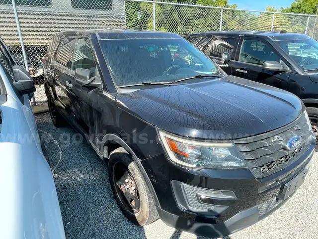 Unit 17041 - 2017 Ford Explorer 4X4 Gas, 3.7L V6, was a police vehicle
