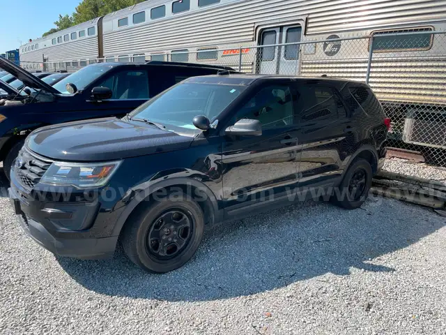 Unit 19081 - 2019 Ford Explorer 4X4 Gas, 3.7L V6, was a police vehicle