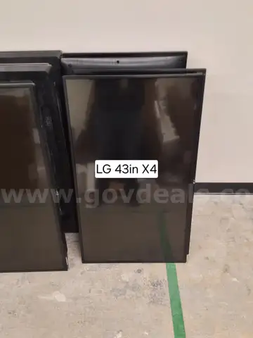 Lot of (4) LG 43&#x22; Televisions
