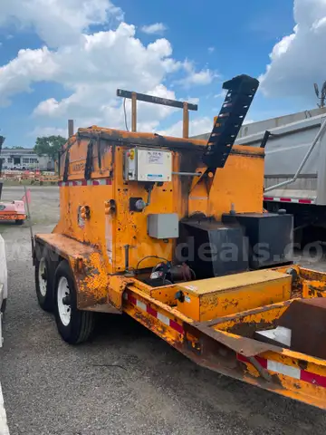 Asphalt Maintenance Equipment and Sealer