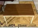 2 small side tables / coffee tables