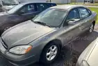 2001 Ford Taurus
