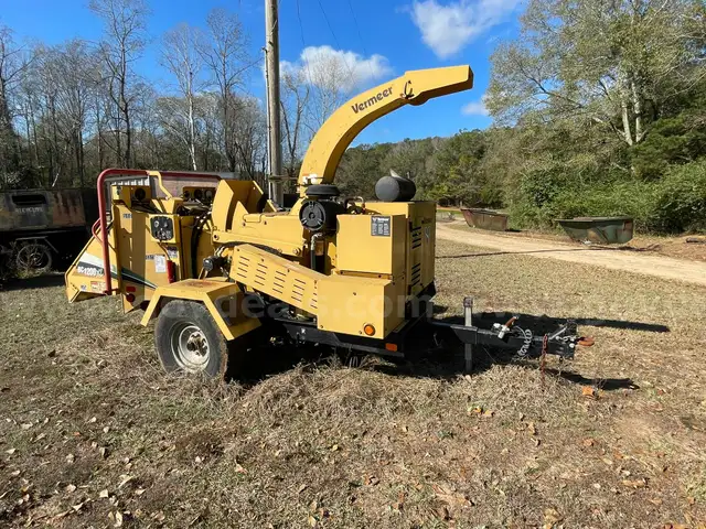 2010 Vermeer Corporation Chipper
