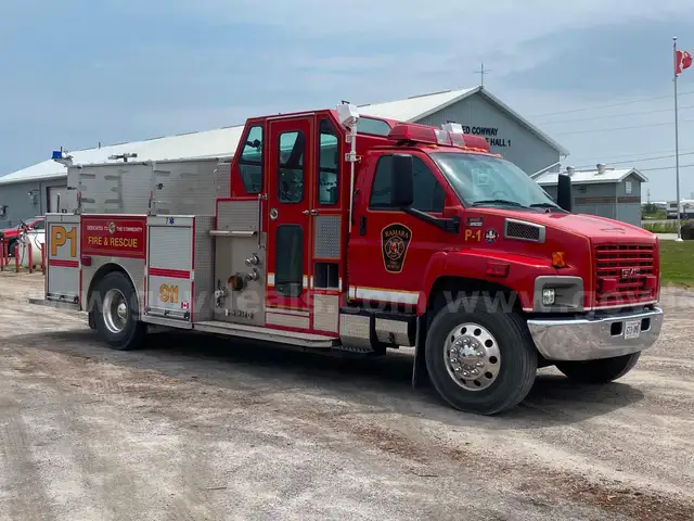 2003 GMC C8C042 Pumper