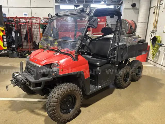 2012 Polaris Ranger 800 ATV/VTT Equipped w/ Pump/Hose and Sked