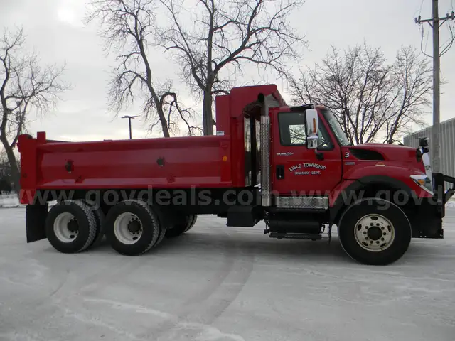 2009 International 7400