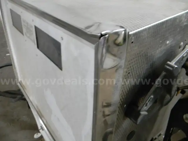 1983 3700 Series Fleet Master Gas & Diesel Pump