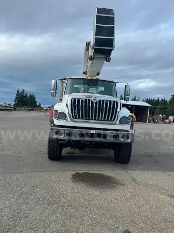 2011 International Altec Highline AH100