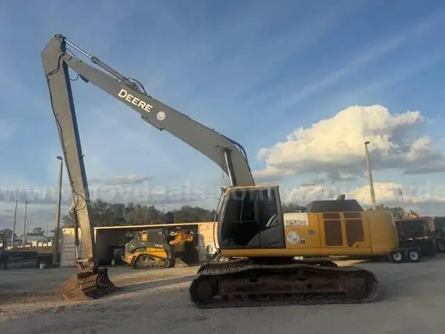 2012 John Deere 250G Long Stick Excavator