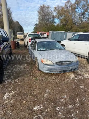 2001 Ford Taurus