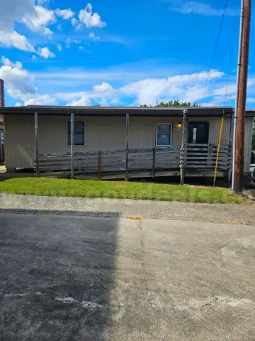 97 Southern Structure Inc  40 x 24