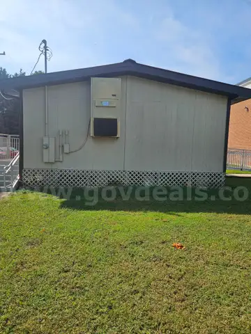 90 Southern Structure Inc  36 x 24