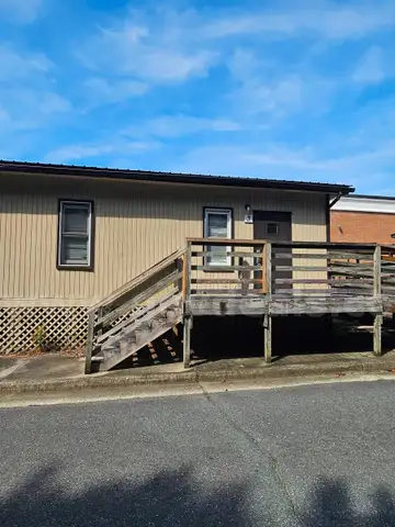97 Southern Structure Inc  40 x 24