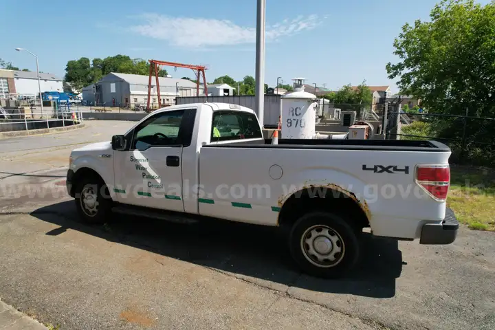 2011 Ford F-150 XL 8-ft. Bed 4WD
