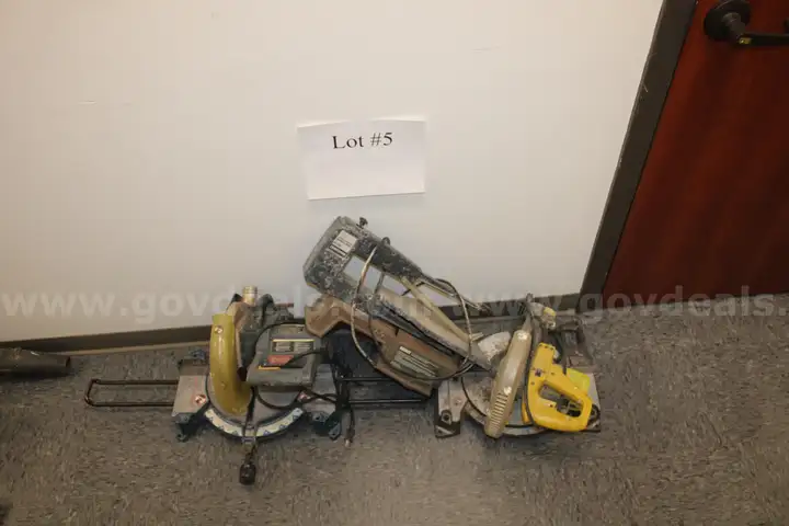 Multiple Used Electric Saws