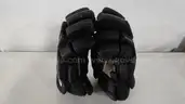 Gloves: Reebok