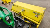 2016 John Deere 1025R Sub-Compact Riding Tractor w/ Snowblower, Loader and Broom