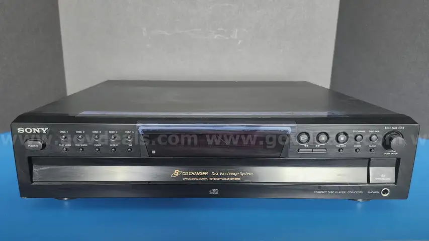 5-Disc CD Changer: Sony CDP-CE375