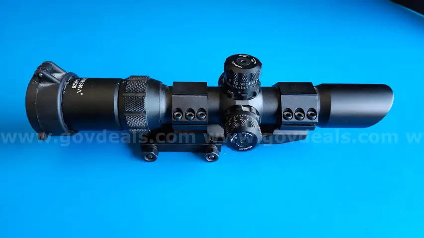 Scope: Barska 1-4x28