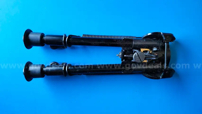 Bi-Pod: 9&#x22; to 13&#x22;