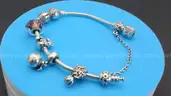 Bracelet: Pandora
