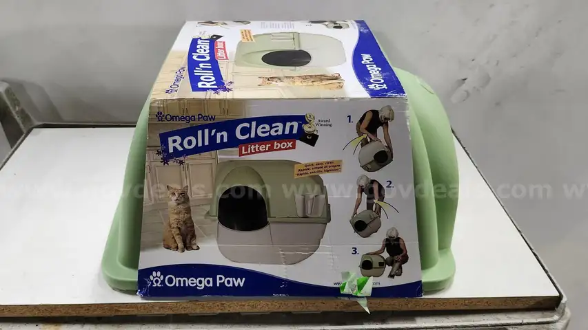 Cat Litter Box: Omega Paw Roll&#x27;n Clean