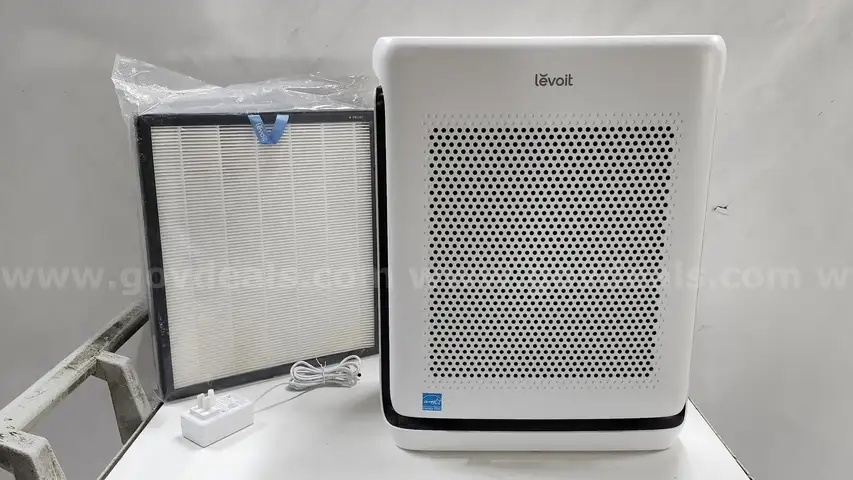 Air Purifier: Levoit LAP-V201S-WCA