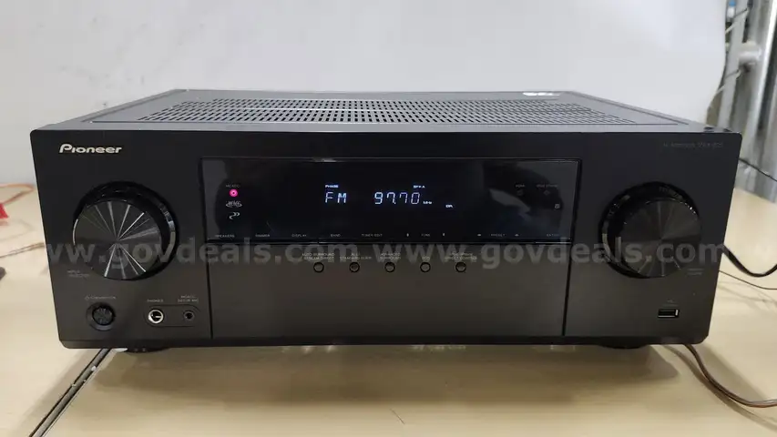 AV Receiver: Pioneer VSX-523-K
