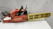 Gas Chainsaw with Case: Husqvarna 162SE