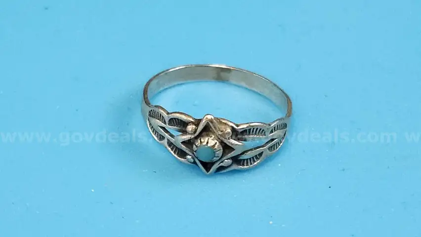Ring: Size 4 (or 5)