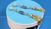 Earrings (1 pair)