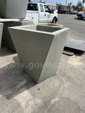 Cement trash can