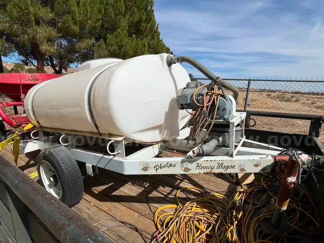 Water Tank with Pump