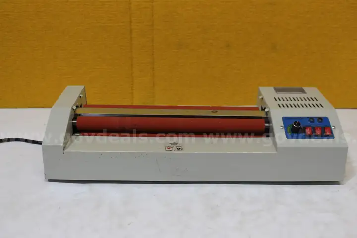 (1) Thermal Roll Laminator