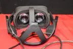 (1) Oculus VR, (1) Kiwi VR Headband, (2) VR Headbands