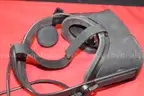 (1) Oculus VR, (1) Kiwi VR Headband, (2) VR Headbands