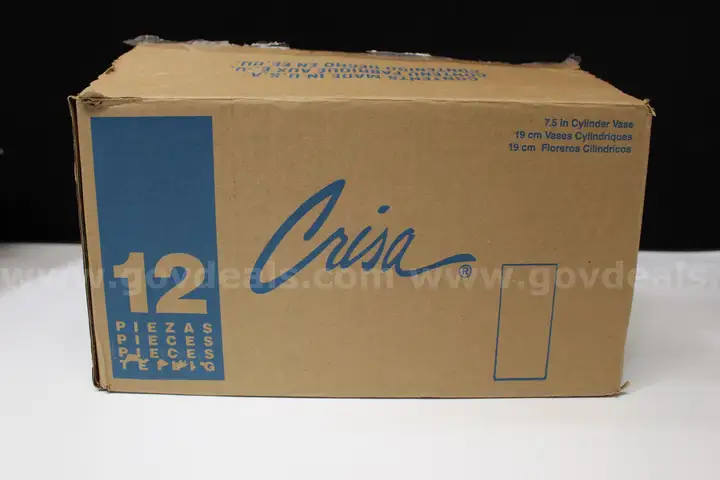 (1) Crisa 7.5 in Glass Cylinder Vases &#x2013; Set of 12