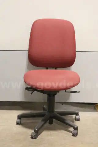 (1) Red Fabric Office Task Chair