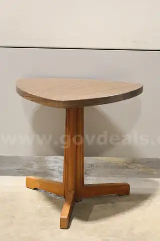 (1) Wood Accent Table &#x2013; Triangular Top, Mid-Century Style