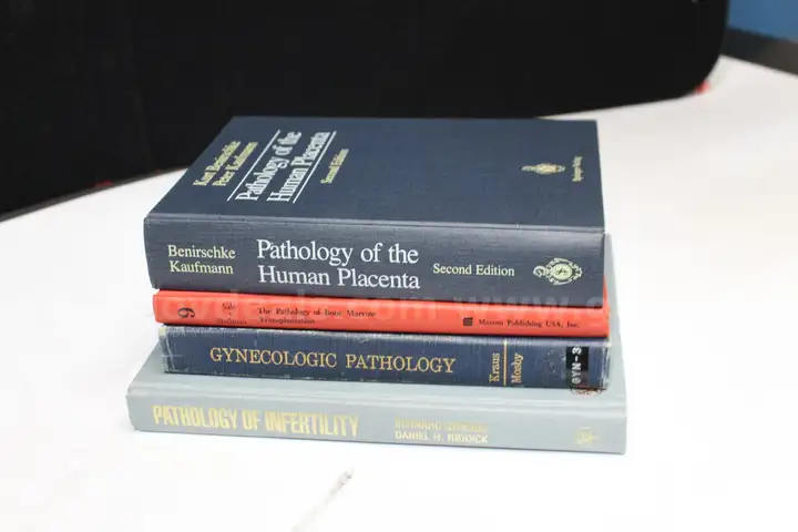 (1) Lot of Pathology Textbooks (Placenta, Gynecology, Infertility, Cardiovascular, &#x26; Bone Marrow Transplant)