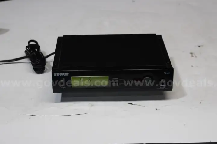 (1) Shure SLX4 Wireless Receiver