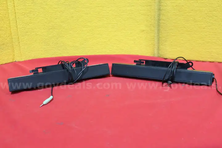 (2) Multimedia Speakers