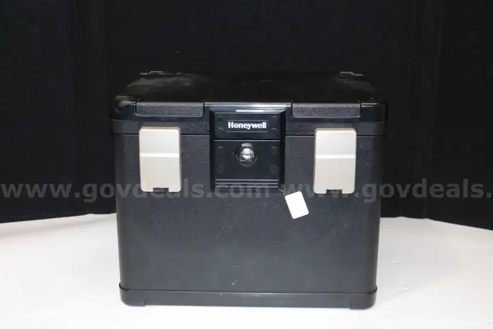 (1) Black Honeywell Safe Box