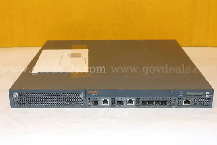(1) Aruba Networks Controller 7210