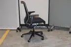 (1) Steelcase Think Office Chair