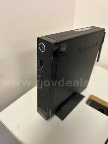Lenovo Thinkcentre M93p Small Form factor computer