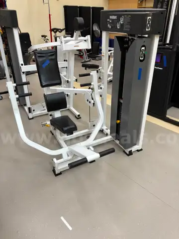CLASSROOM DOWNSIZING - USED Paramount SEATED CHEST Machine
