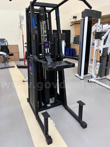 CLASSROOM DOWNSIZING - USED GRAVITRON 2000 for Auction