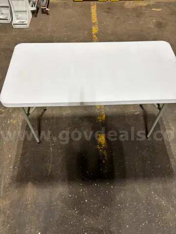 Lot of USED PLASTIC FOLDING TABLES ( 6 - TABLES PER LOT)